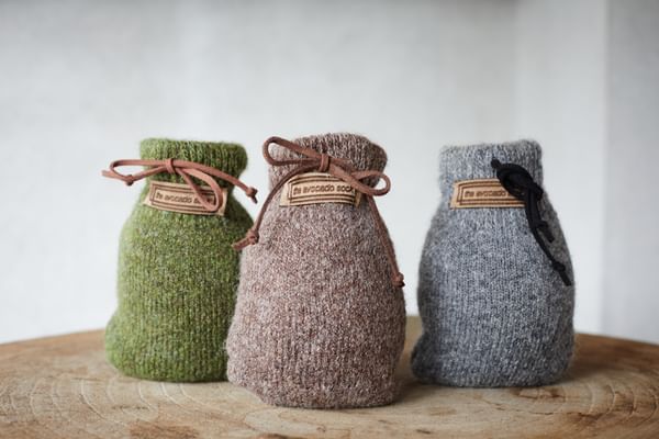 The avocado sock_nutmeg-pewter-olive_lifestyle_005 - Small